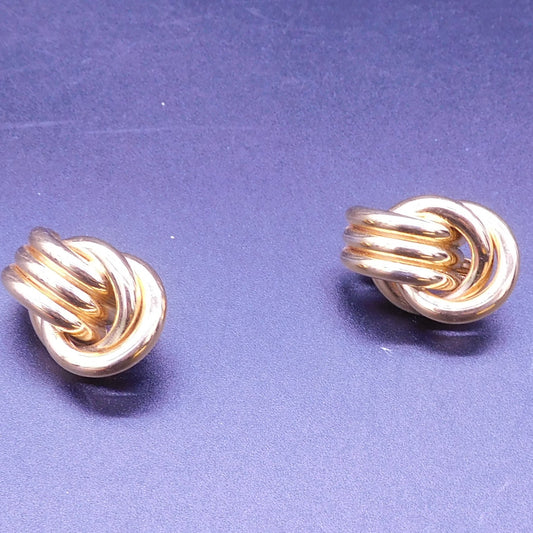 Vintage Triple Pipe, Hollow, Gold Tone Knot Clip On Earrings 7204c