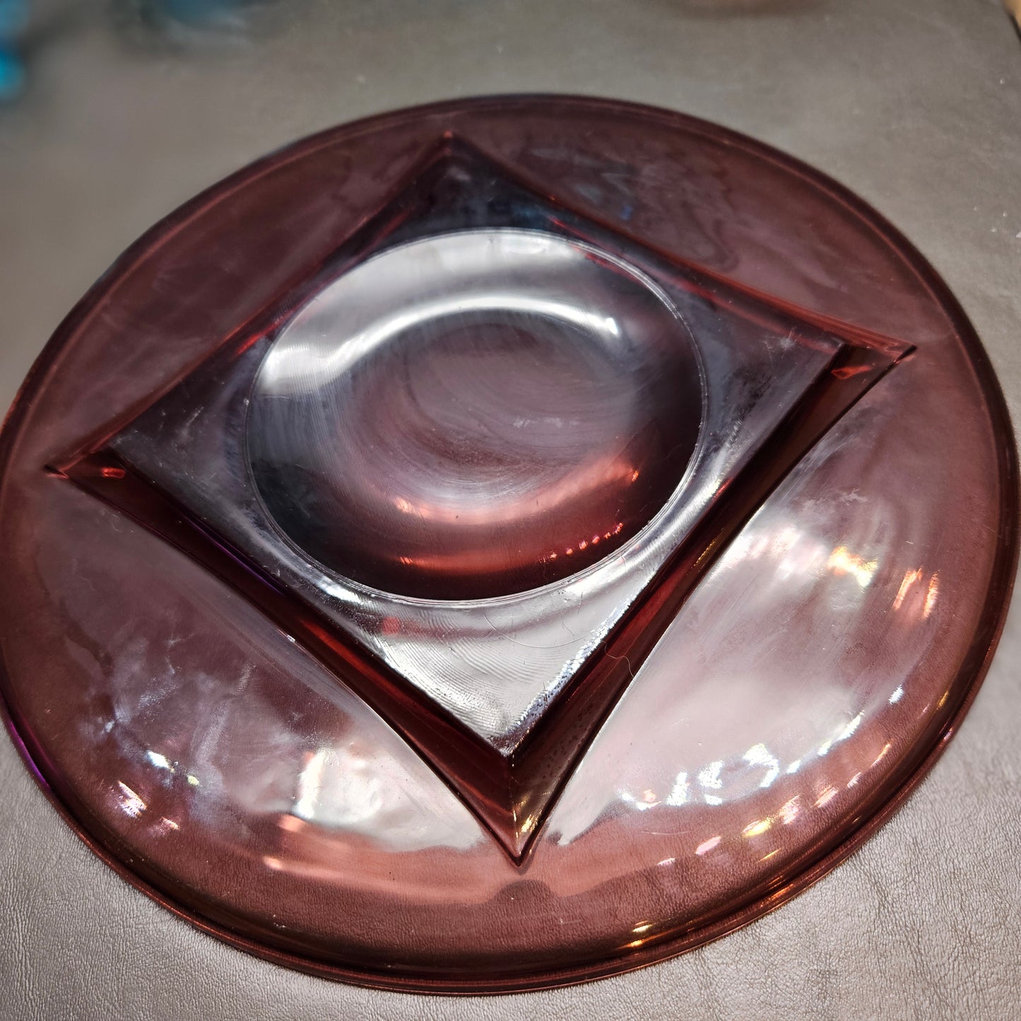 Amethyst Glass Cake Plate, Moroccan, Hazel Atlas Mid Century 40's 50's 60's 7835