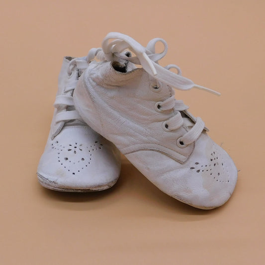 Vintage Mrs. Days Ideal Soft Sole Baby Shoes, White, (R95) FREE SHIPPING!!